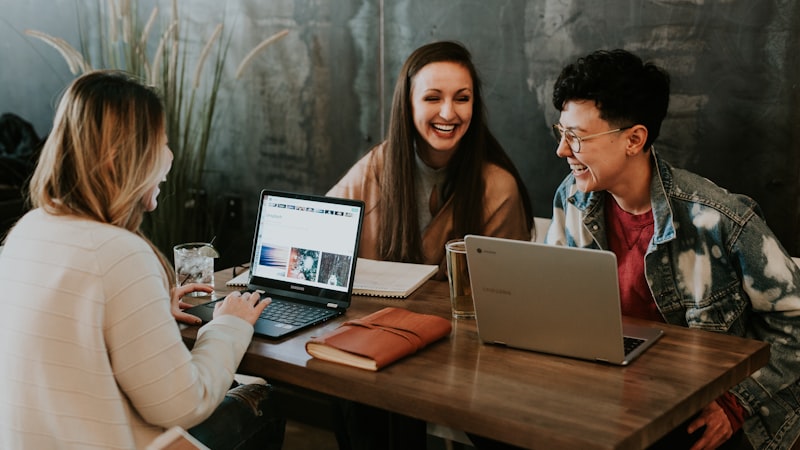 Tech Freelancing Kaise Shuru Karein? 2026 Beginners Complete Guide (Upwork, Fiverr)